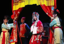 苏凤丽和李君梅到底哪家强  《锁麟囊》两个版本秦腔的巅峰较量