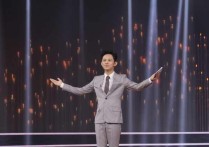 何炅摸过女明星吗第一次出了绯闻这个人就是颖宝赵丽颖