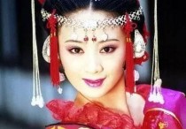 演员王皓小李琳（如今李佳璘和父亲两人的店面越开越大）