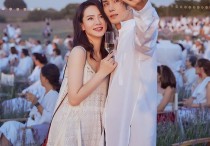戚薇怀二胎工作太拼（为赚奶粉钱直播到深夜8小时中场只休息3次）