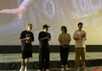沈腾为拍戏从170斤瘦到150斤（成都路演一口气做了10个俯卧撑）