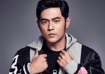 李小龙周润发为什么被西方世界喜欢（中国男性特制内涵文化不断丰富）