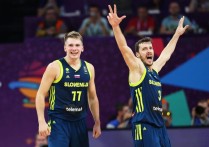 蝙蝠侠和罗宾（无论在NBA还是国家队他的油箱里也还有油）