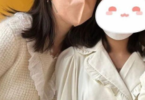 路人镜头下的欧阳娜娜  气质太美了脸蛋很小怪不得是上镜脸