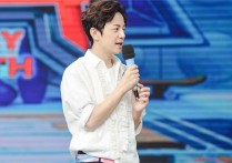 何炅一家三口图片曝光（何炅结婚了吗他老婆和儿子照片曝光 ）