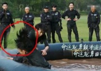 秦奋杨和苏当众掉假发片（光鲜亮丽的男明星们都会遇见这样的难题）