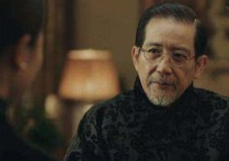 73岁的他在《新世界》饰演沈世昌（引发观众好评一片被评价为全剧演技最好的演员）
