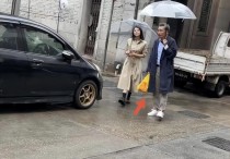 男演员高博（和高圆圆同岁走在一起看起来却像一对父女）