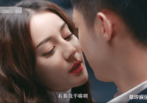 导演喊停后黄景瑜嘴都破了（明星拍吻戏有多尴尬他们频频笑场）