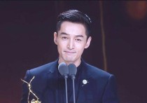 胡歌是否当演员（胡歌用实力证明了自己人生和事业迎来逆袭）
