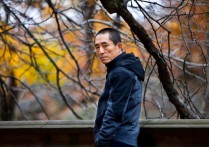 张艺谋她是我一生的遗憾（2008年奥运舞台意外摔落致终身瘫痪）