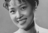 演员金采风妹妹   她始终在并非平静的生活历程中保持那颗平常心