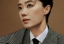 张小斐再现经典短发造型（女人帅起来果然没有男人什么事了）