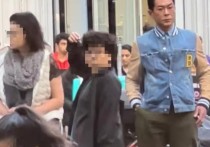 52岁古天乐现身伦敦（疑似做医美模样变化大脸部僵硬绷紧无表情）