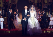 杨颖结婚明星送祝福   他们两人之间唯一的牵连也就剩下儿子小海绵了