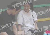 23岁邢昭林新恋情疑曝光（两人举止亲密为对方剥虾壳亲自喂）