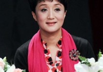 女演员杨昆几岁（我有老伴我们十分恩爱但我没有孩子）